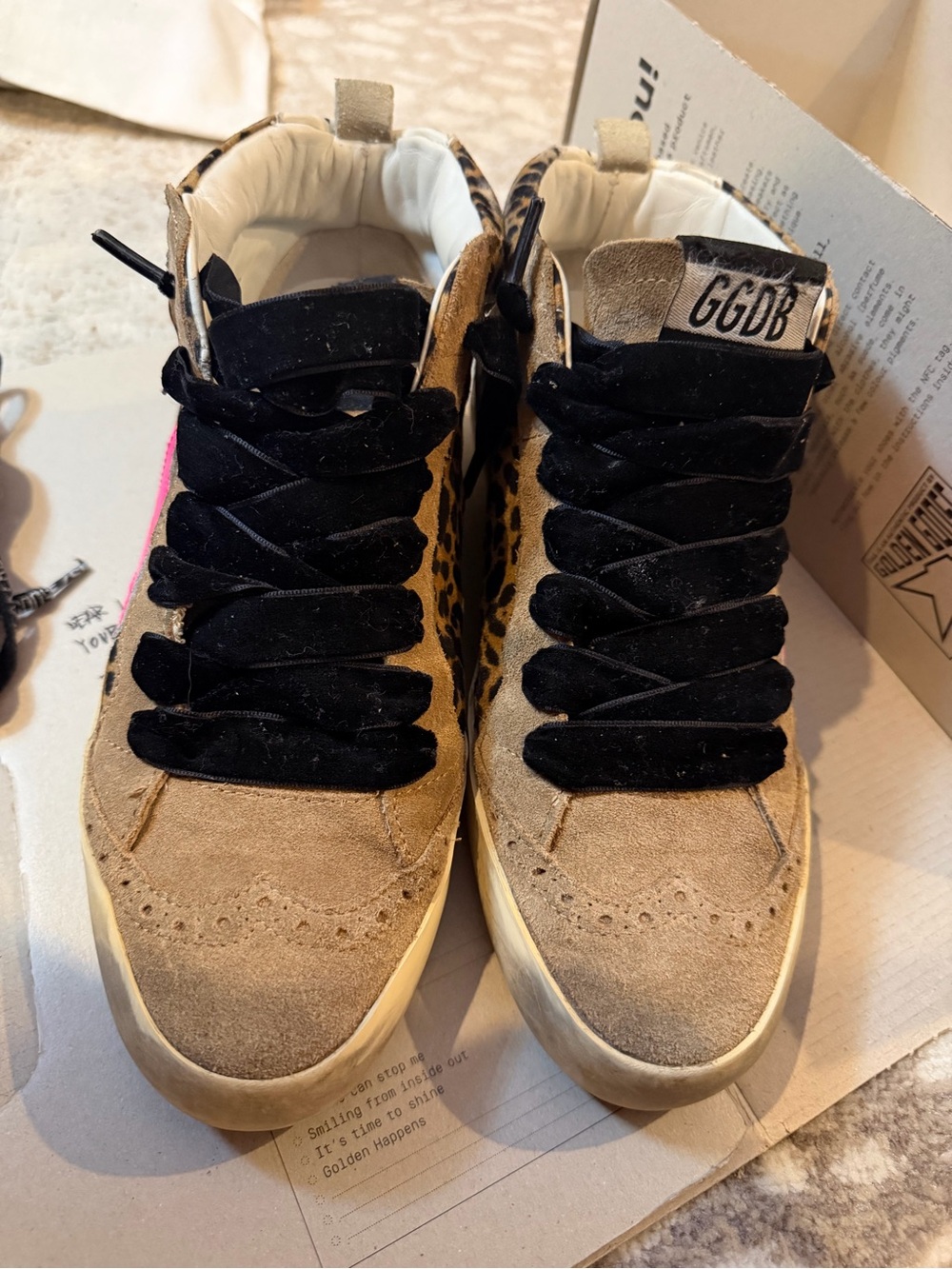 Golden Goose Women’s Mid-Star Suede High-Top Sneakers in Taupe with Pink Star - Picture 4 of 7